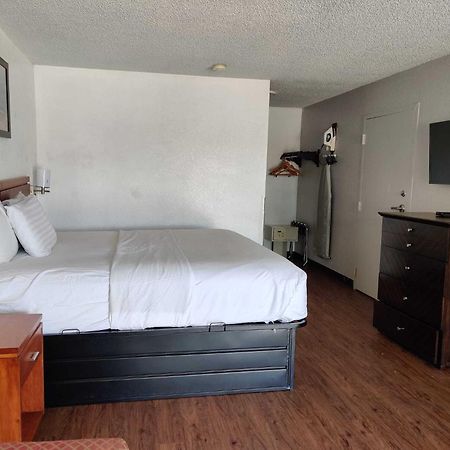 Travelodge Suites By Wyndham Macclenny I-10 מראה חיצוני תמונה