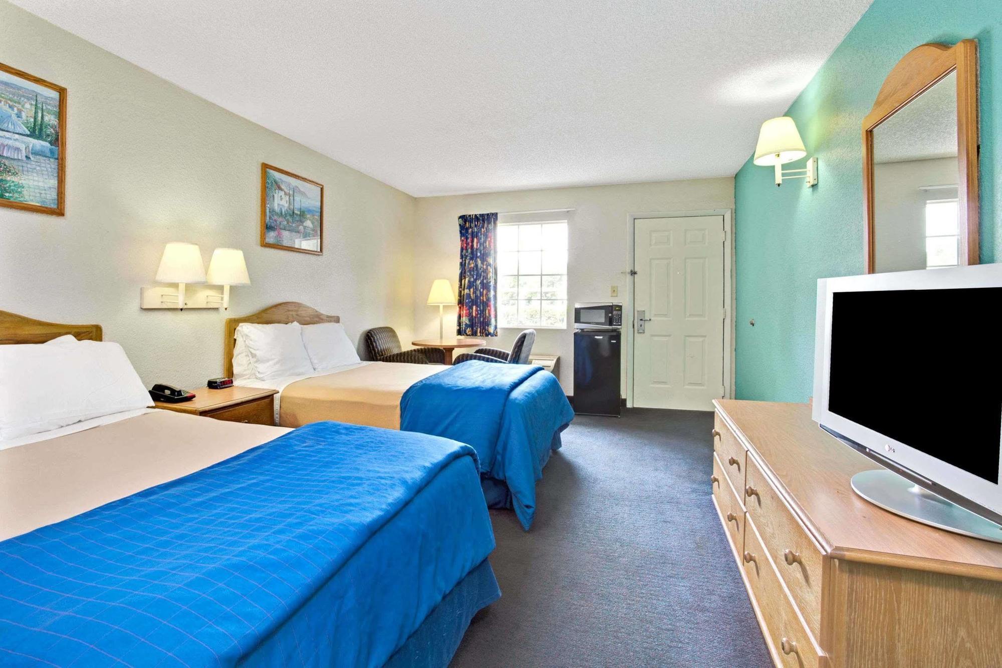 Travelodge Suites By Wyndham Macclenny I-10 מראה חיצוני תמונה